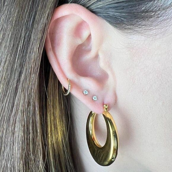 New! “Monet” Gold Hoop Earrings - Picture 1 of 2